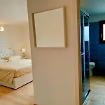 La Grotta Sardegna 2 Bedrooms 2 Private Bathrooms * Urzulei