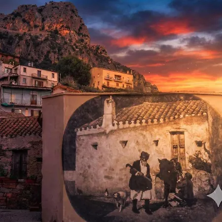La Grotta Sardegna 2 Bedrooms 2 Private Bathrooms Apartment