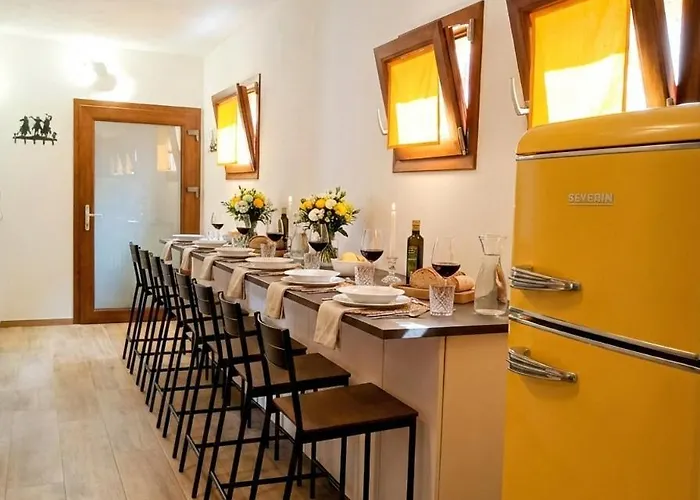 La Grotta 2 Bedrooms 2 Private Bathrooms